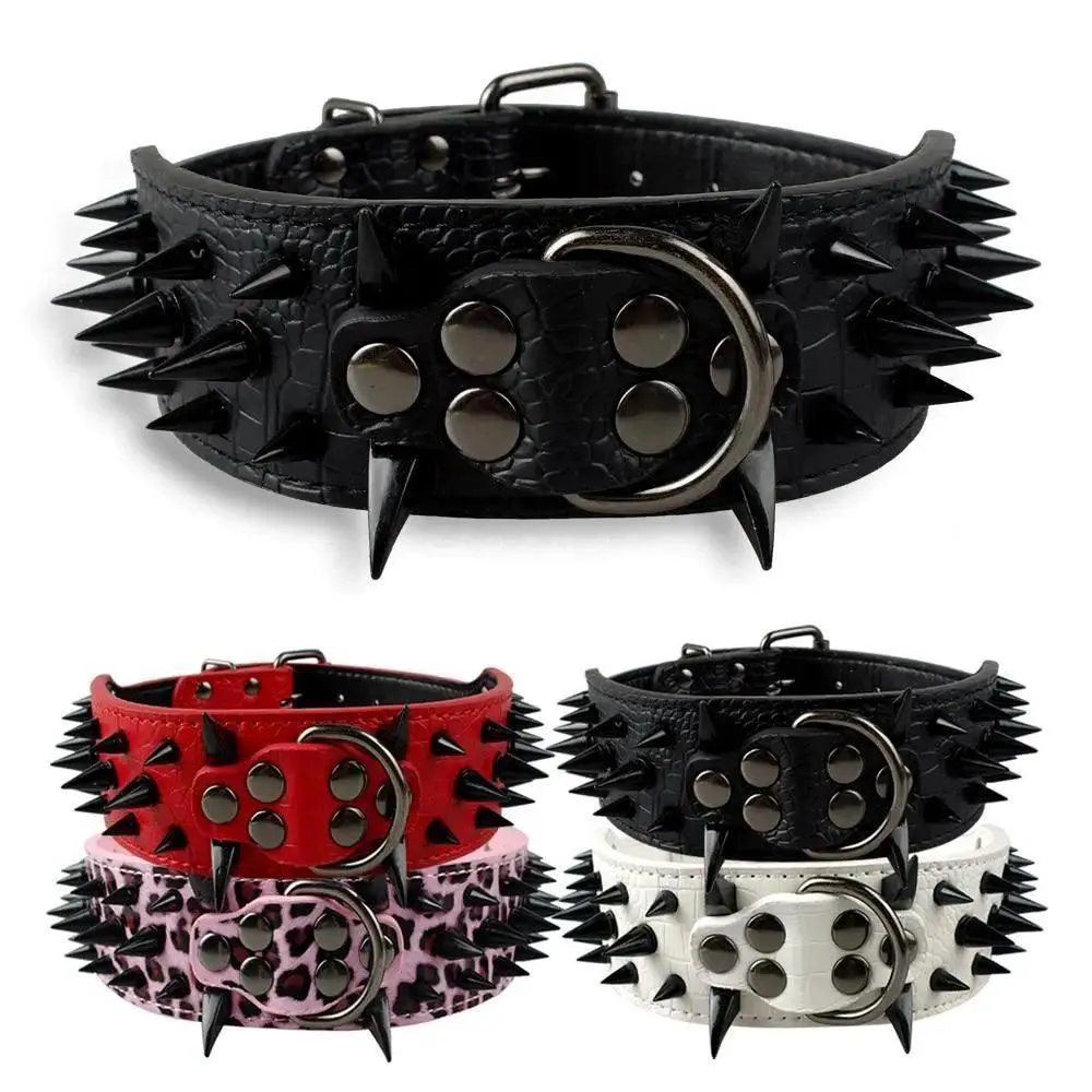 Spiked Leather Dog Collar: Stylish Accessory for Trendsetting Pets